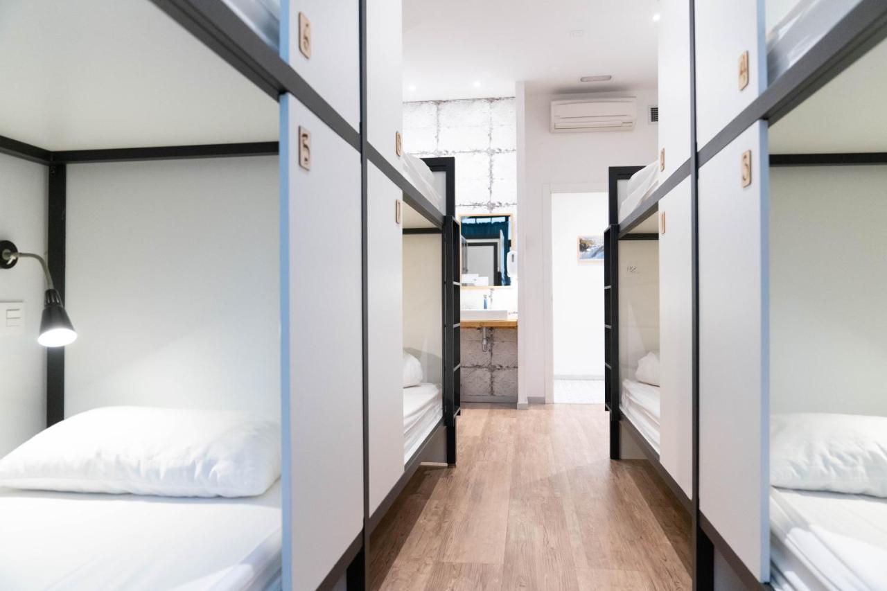 Bett im Frauenschlafsaal mit 8 Betten
