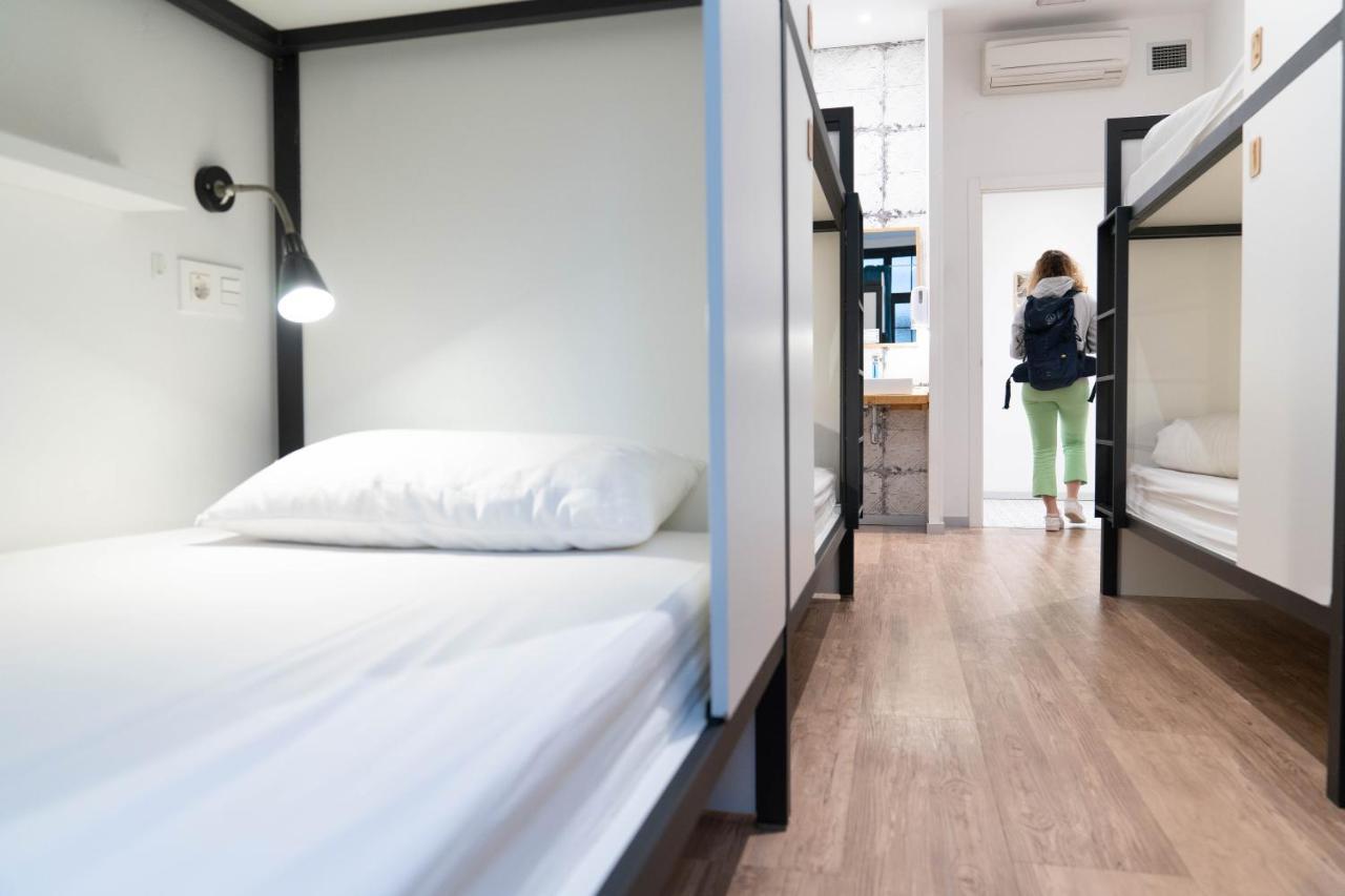 Bett im 6-Bett-Schlafsaal mit eigenem Bad